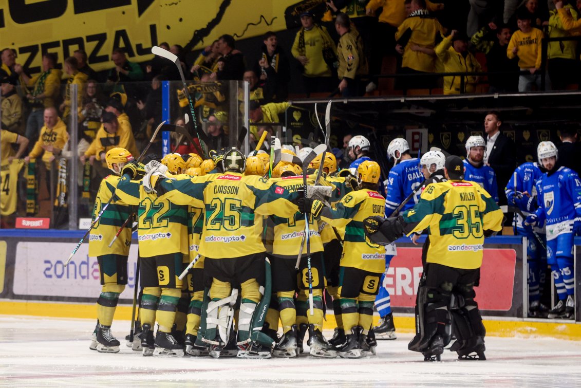 Sport: THL. GKS Katowice - KS Unia Oswiecim. - Agencja Fotograficzna